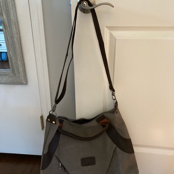Classic - Vintage Hobo Canvas Shoulder bag. I used for work bag- lots of space - Picture 3 of 7